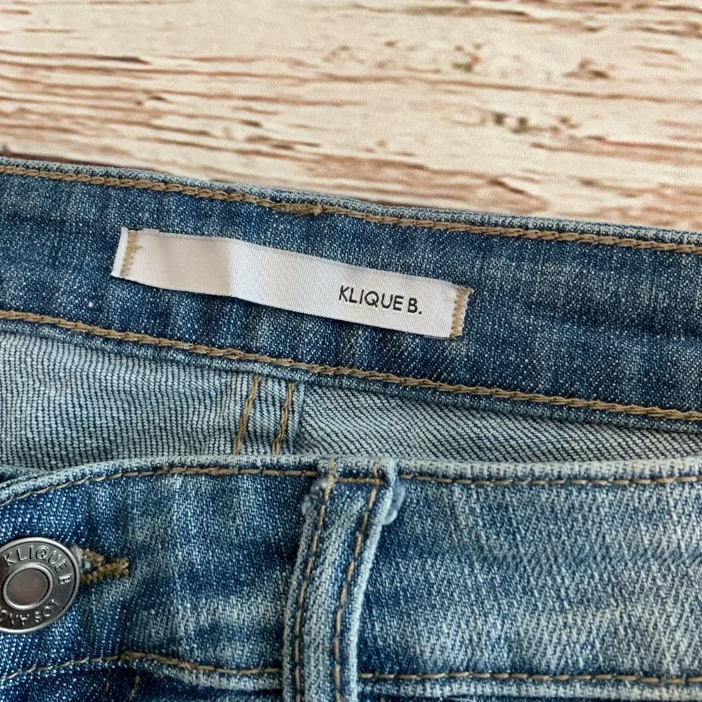 Klique B Jean Shorts Size‎ 27